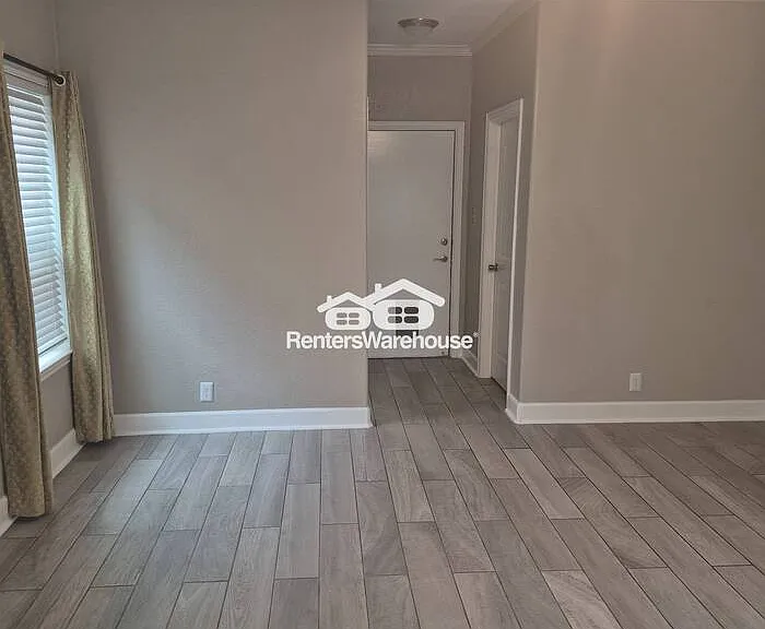 9323 Bowen Dr — Photo 8