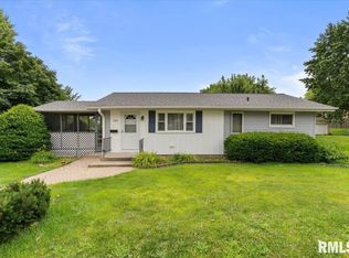 1301 Woodlawn Ave, Clinton, IA 52732