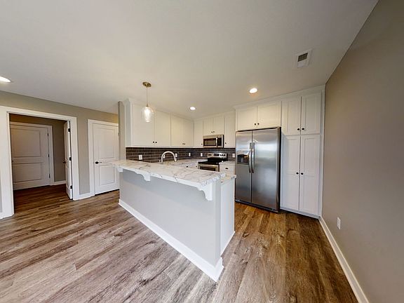 3rd image of 11852 Ridgeway Dr