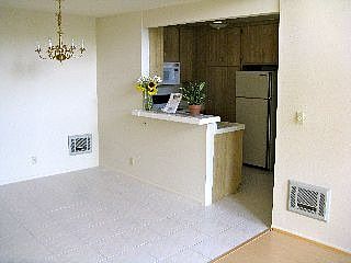 5th image of 355 S Los Robles Ave Unit 344