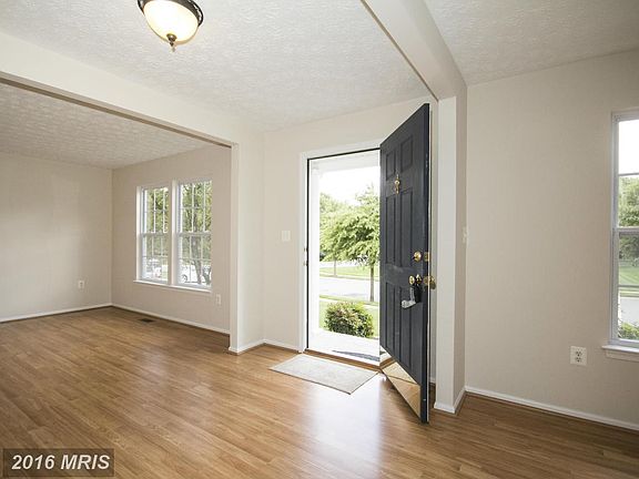 3rd image of 1707 Apryl Ct