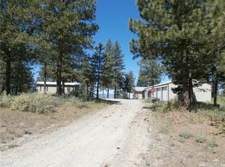 975 Idyll Spurs Ln, Chelan, WA 98816