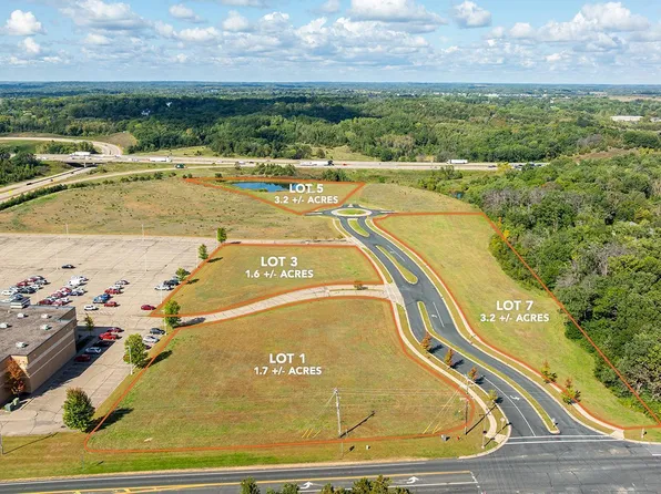 685 Darnold Dr, Hudson, WI 54016