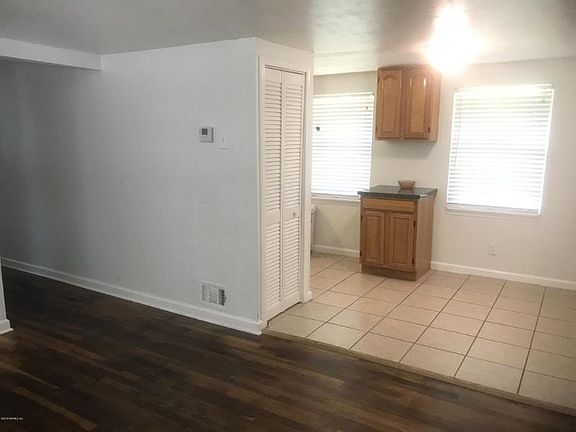 4th image of 8028 Free Ave