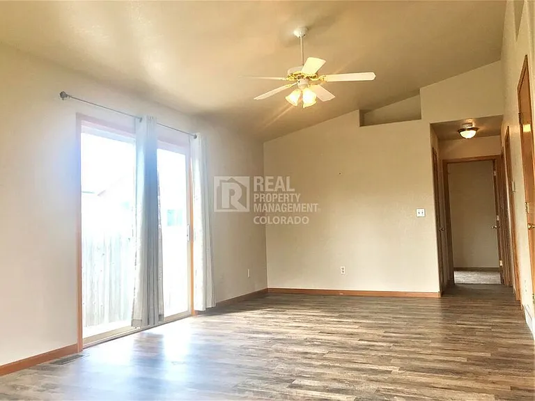 635 Alpine Ave — Photo 3