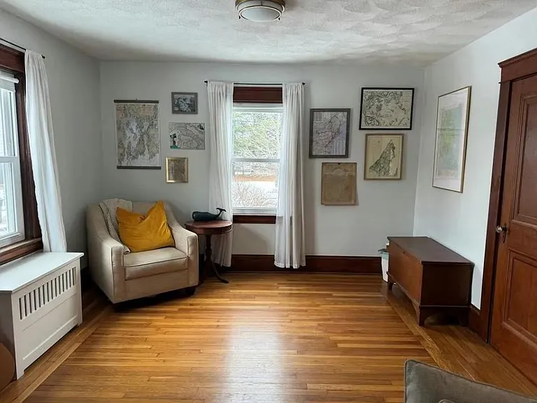38 Terrace Ave — Photo 4