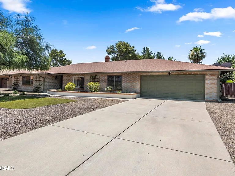 5449 E Larkspur Dr #1 — Photo 3