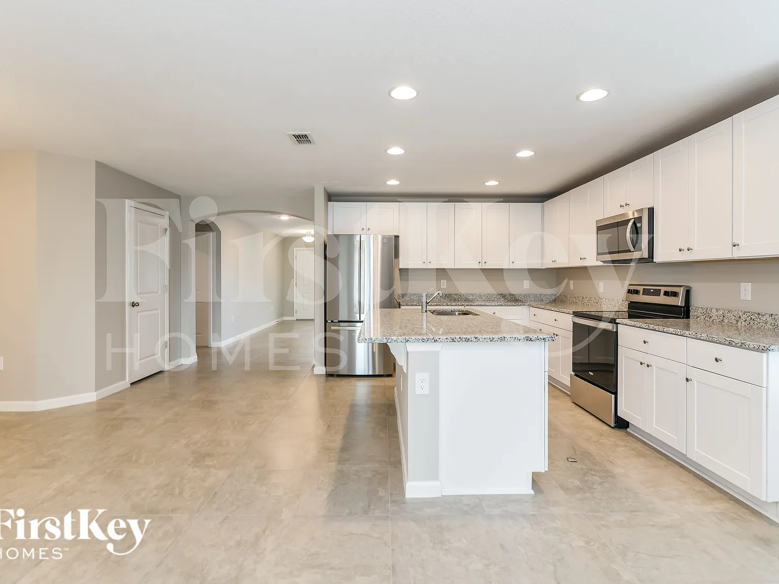 4 bed, 2.0 bath, 2110 sqft, $2,275 — Photo 3