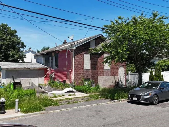 23 Winham Ave, Staten Island, NY 10306
