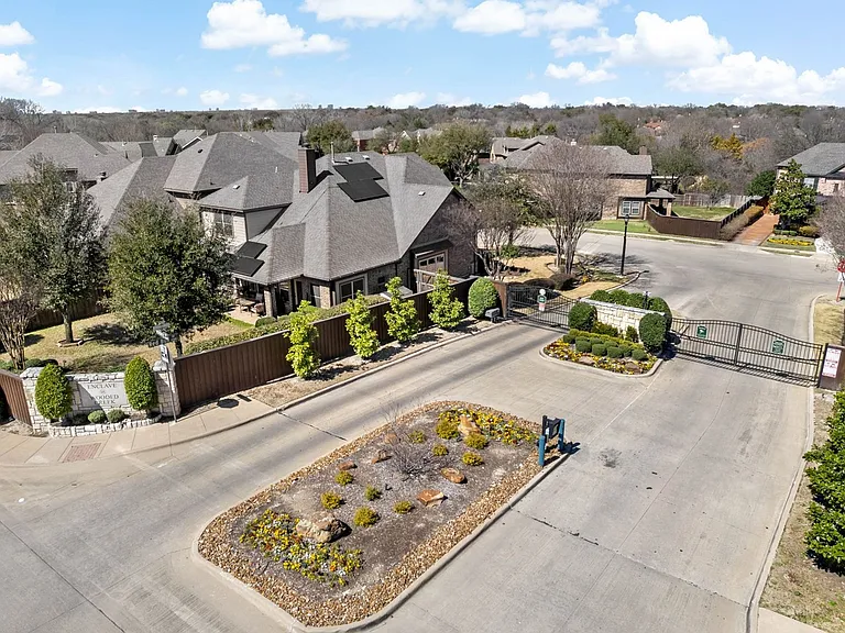 6523 Prairie Flower Trl — Photo 39