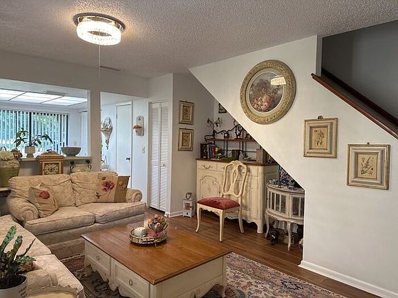 5th image of 5123 Northdale Blvd