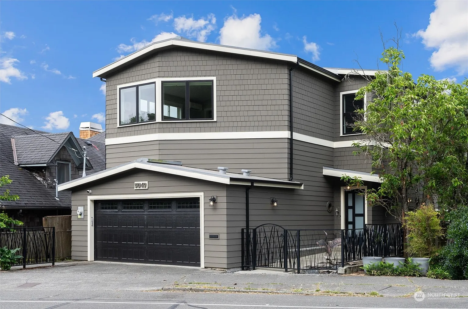 5049 Beach Drive SW photo 1