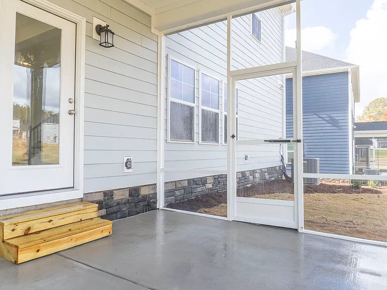 725 Hardin Hill Ln — Photo 10