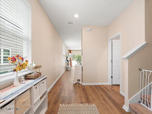 3rd image of 11811 JUNEGRASS Road