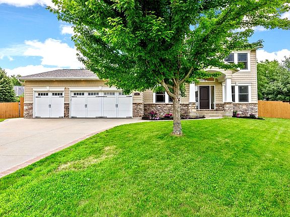 2nd image of 2100 Pike Ct