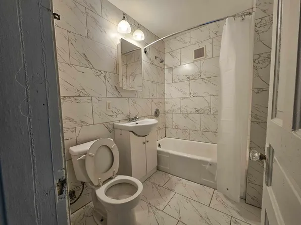 2601-2603 North Holton Street - Clark-Rear studio, 424 E Clarke St, Milwaukee, WI 53212