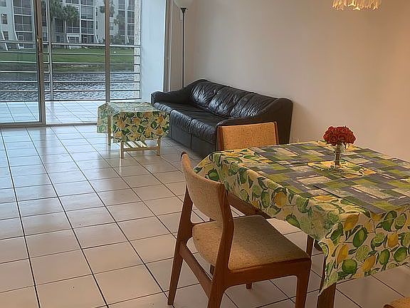 5th image of 9230 Lagoon Pl APT 211