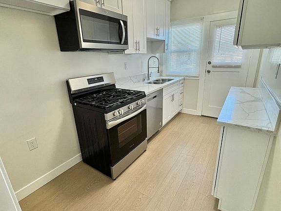5th image of 600 E Garfield Ave APT 2