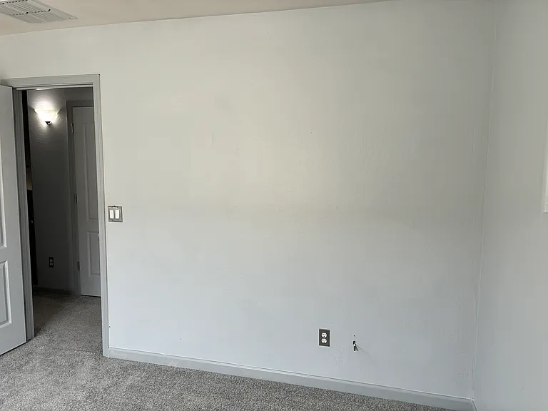 25550 W Pioneer St — Photo 30