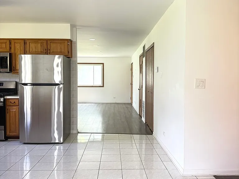 311 Dawn Ct #1 — Photo 4