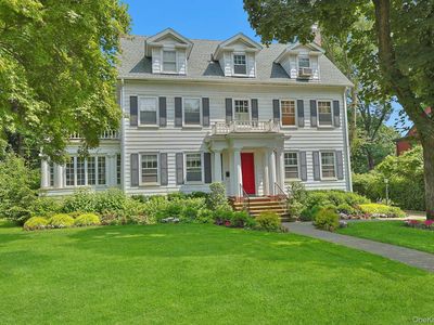 49 Overlook Circle, New Rochelle, NY, 10804