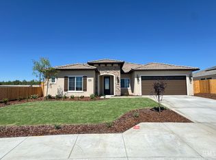 7725 Denmarsh St, Bakersfield, CA 93311