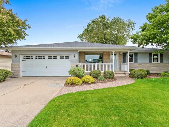 1427 W Kimberly Ave, Kimberly, WI 54136