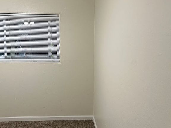 5th image of 474 E 12th St #6