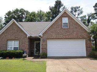 160 Executive Dr, Jackson, TN 38305
