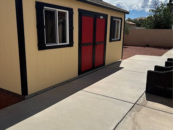3rd image of 5105 W Desert Inn Rd