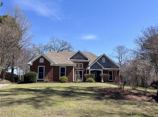 2195 Oakpointe Ct, Buford, GA 30519