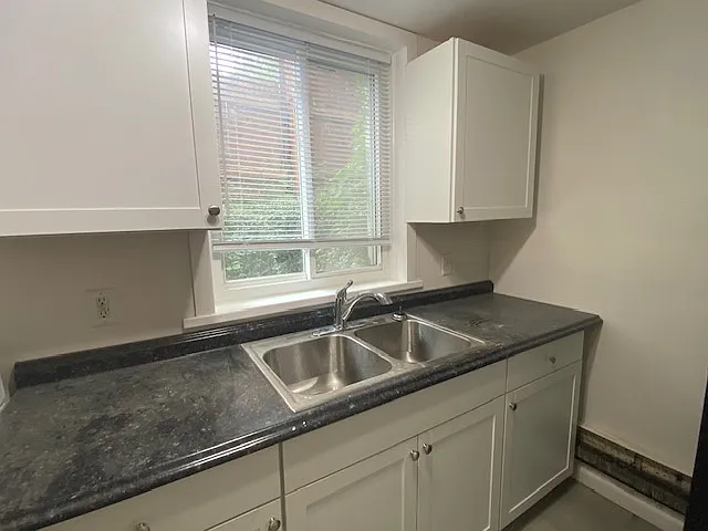 605 W Hoover Ave #1 — Photo 6