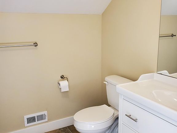 2nd image of 1177 S 800 E Unit 1