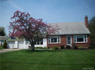 1930 Girdle Rd, Elma, NY 14059