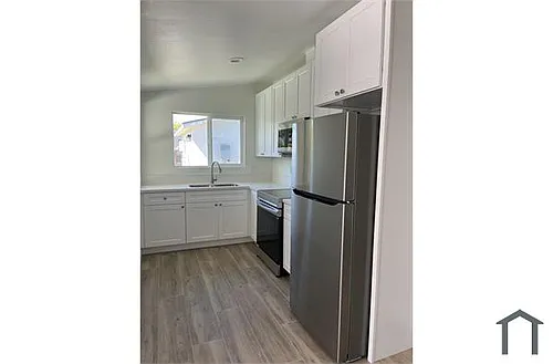 667 W Roderick Ave #2 Photo 1