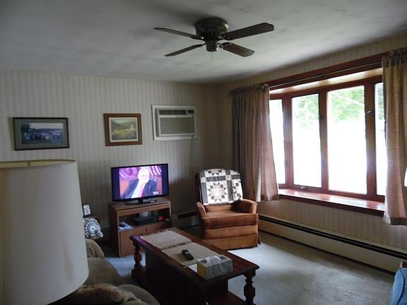 5th image of 14 Glen Forest Ln
