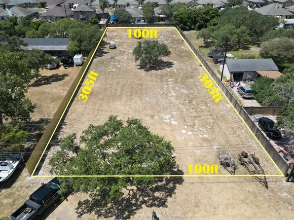 3746 Lynda Lee Dr, Corpus Christi, TX 78418