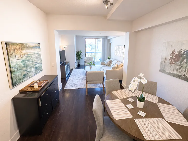 10740 Wilshire Blvd #605 — Photo 4