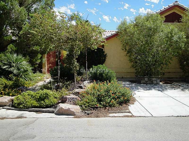 1st image of 3320 W Le Baron Ave