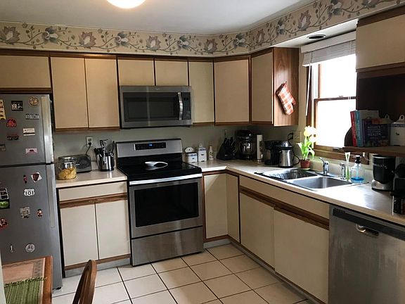 3rd image of 3320 Millersport Hwy APT D