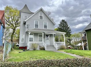 33 Dunham St, Norwich, CT 06360