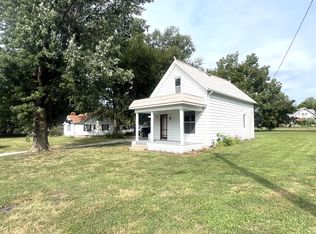 400 4th St, Pilot Grove, MO 65276