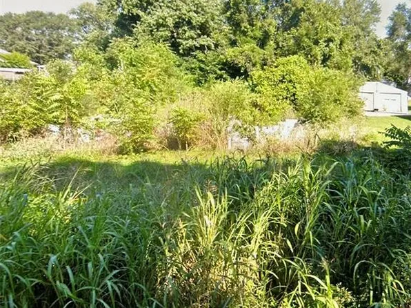 1623 Upper Cahokia Rd, Cahokia, IL 62206