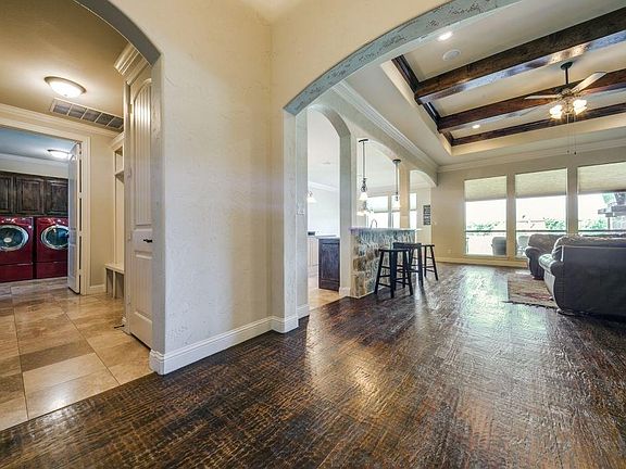 4th image of 5074 White Pine Dr