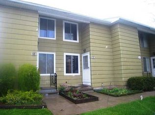 46 Parkwood Ln, Hilton, NY 14468