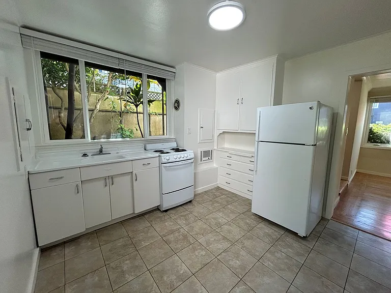 826 Anza St #7R — Photo 13