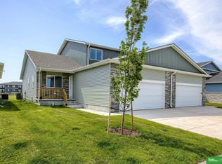 3563 Little Bluestem Rd, Fremont, NE 68025