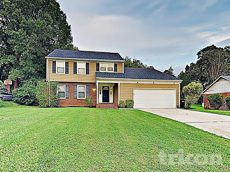 6311 Coach Hill Ln — Photo 2