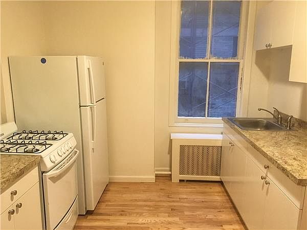 1st image of 1194 1st Ave APT 5D