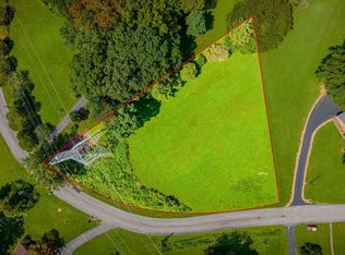 Country Dr, Kingsport, TN 37664